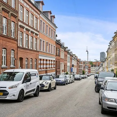 Cozy 2-bedroom In Ogaderne Århus